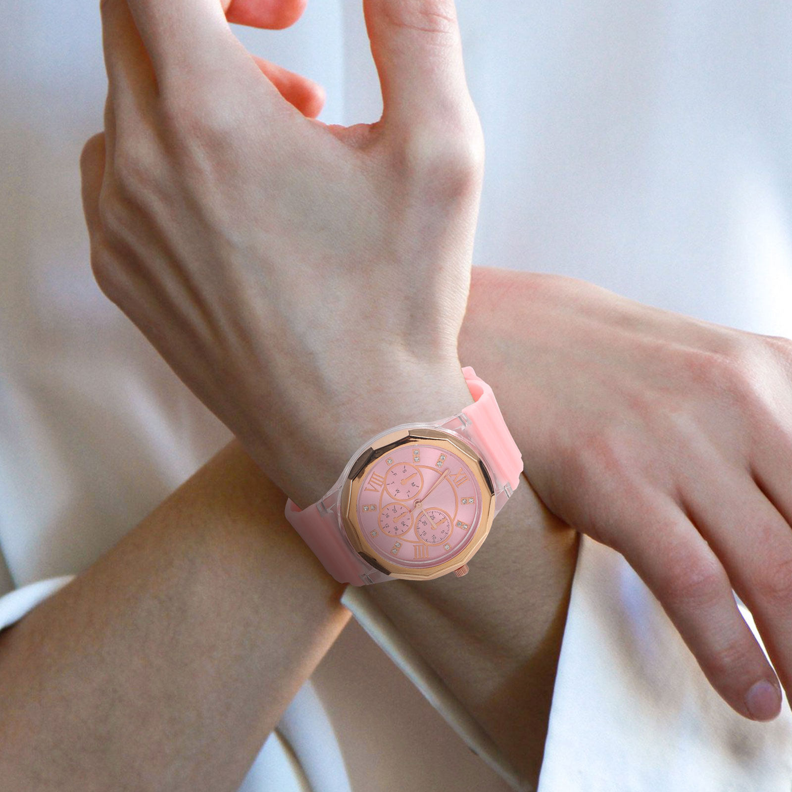 レディース バタフライ クォーツ ウォッチ、高級シリコンバン - Luxury Watch Gift For Her のレビューと価格