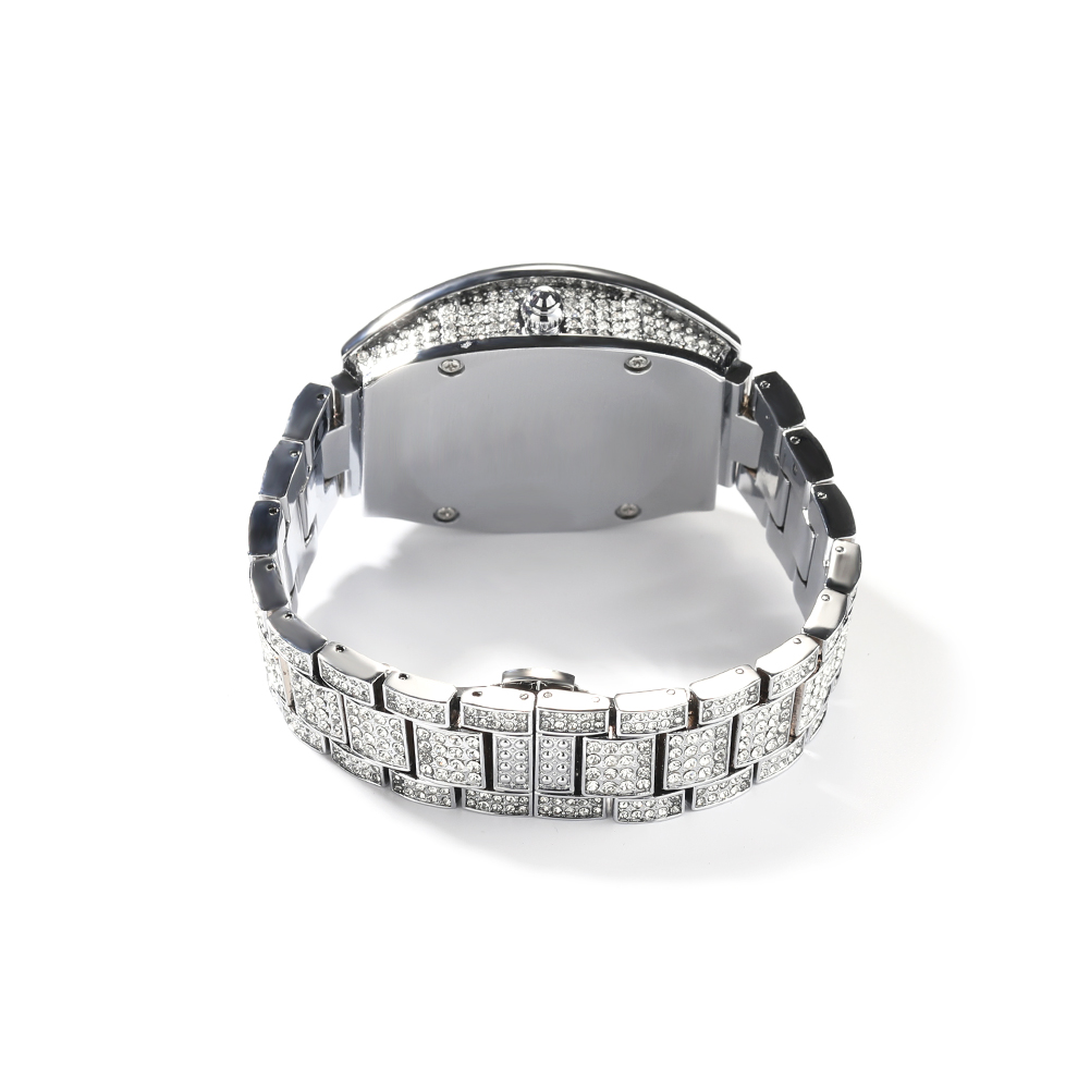 THE BLING KING ビッグメンズ腕時計防水フルアイ - Luxury Watch Iceberg のレビューと価格